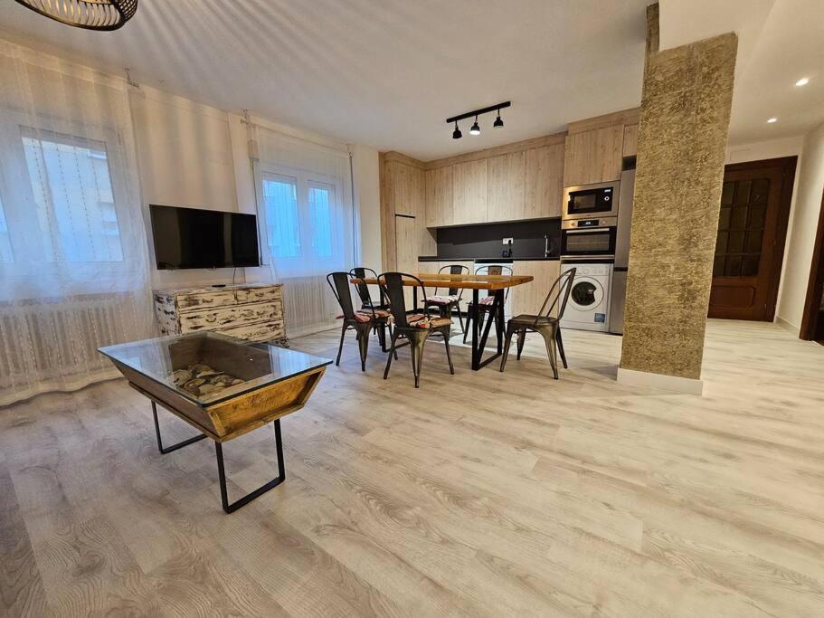 1A108 Amplio Y Moderno Apartamento Gijón Exterior foto