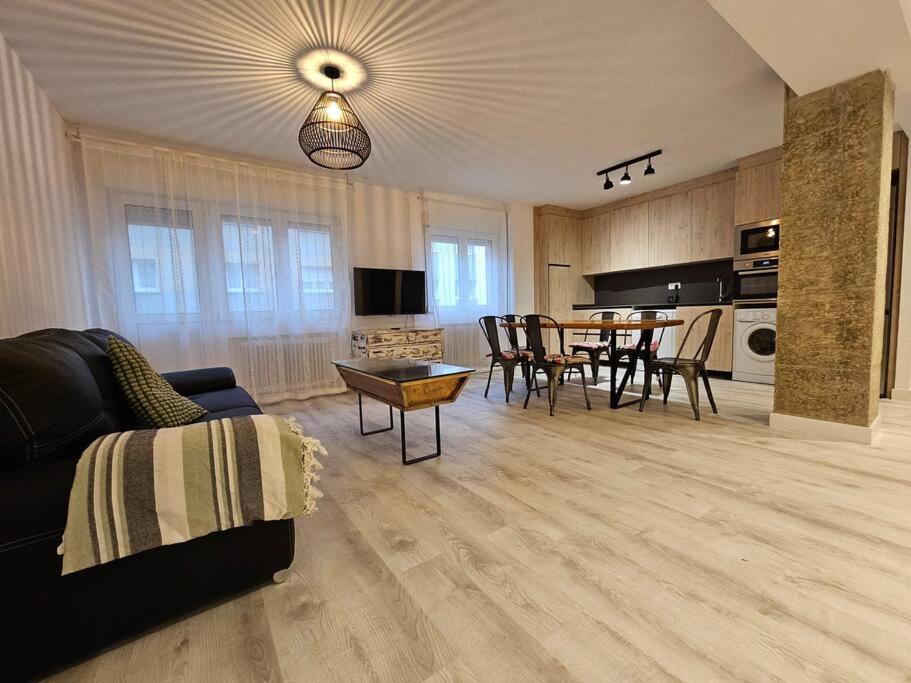 1A108 Amplio Y Moderno Apartamento Gijón Exterior foto